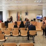 Tensión a las puertas del juzgado por el juicio a la procesión del «coño insumiso»