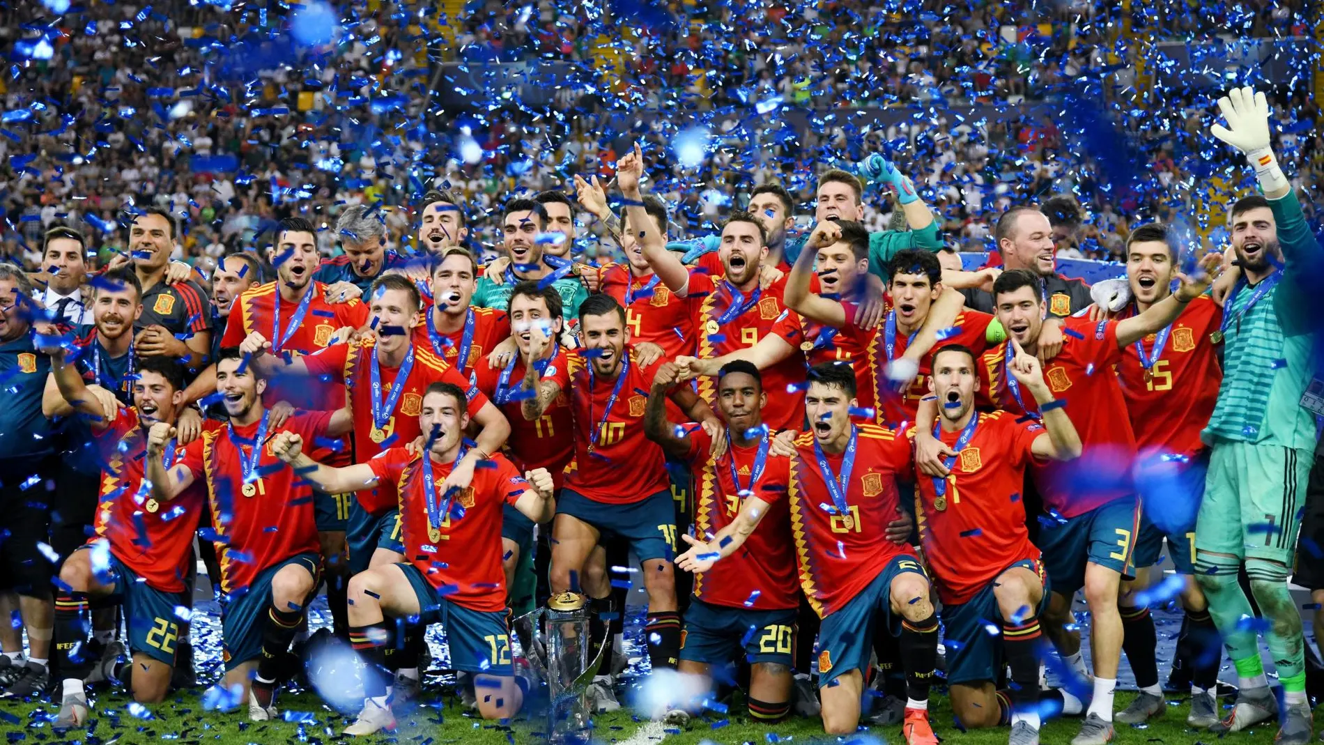 España celebra su título