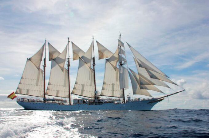 El buque escuela “Juan Sebastián de Elcano”