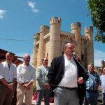 El presidente de la Diputación de León, Eduardo Morán, asiste a la inauguración de la 19 Feria del Vino DO León