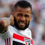 Alves, durante el partido