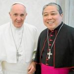 El Papa junto al próximo nuncio en España, el filipino Bernardito Azua