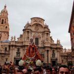 La Virgen de la Fuensanta en una imagen de a su llegada a la Catedral del Murcia tras la bajada en romería desde su santuario para participar en la Feria