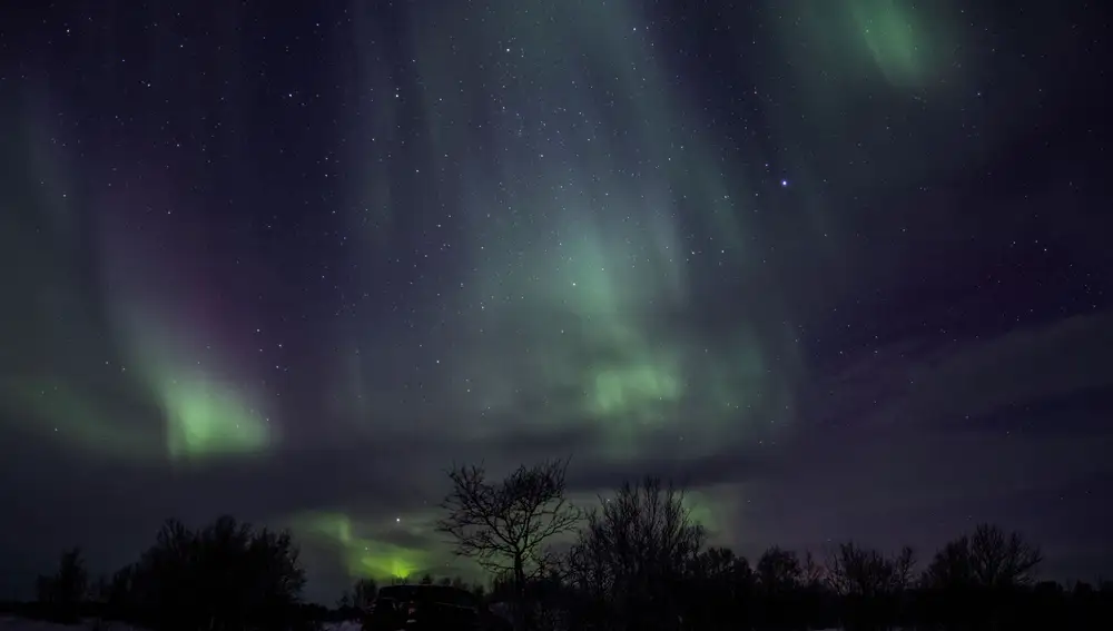 Auroras Boreales durante una noche en Múrmansk