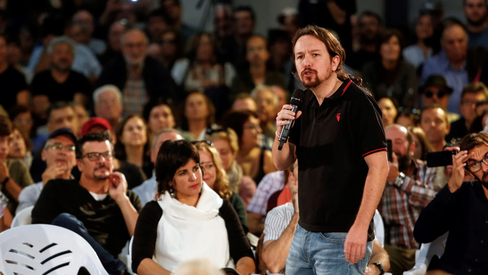 Iglesias: La derecha se está descojonando ante funeral de Estado de Franco