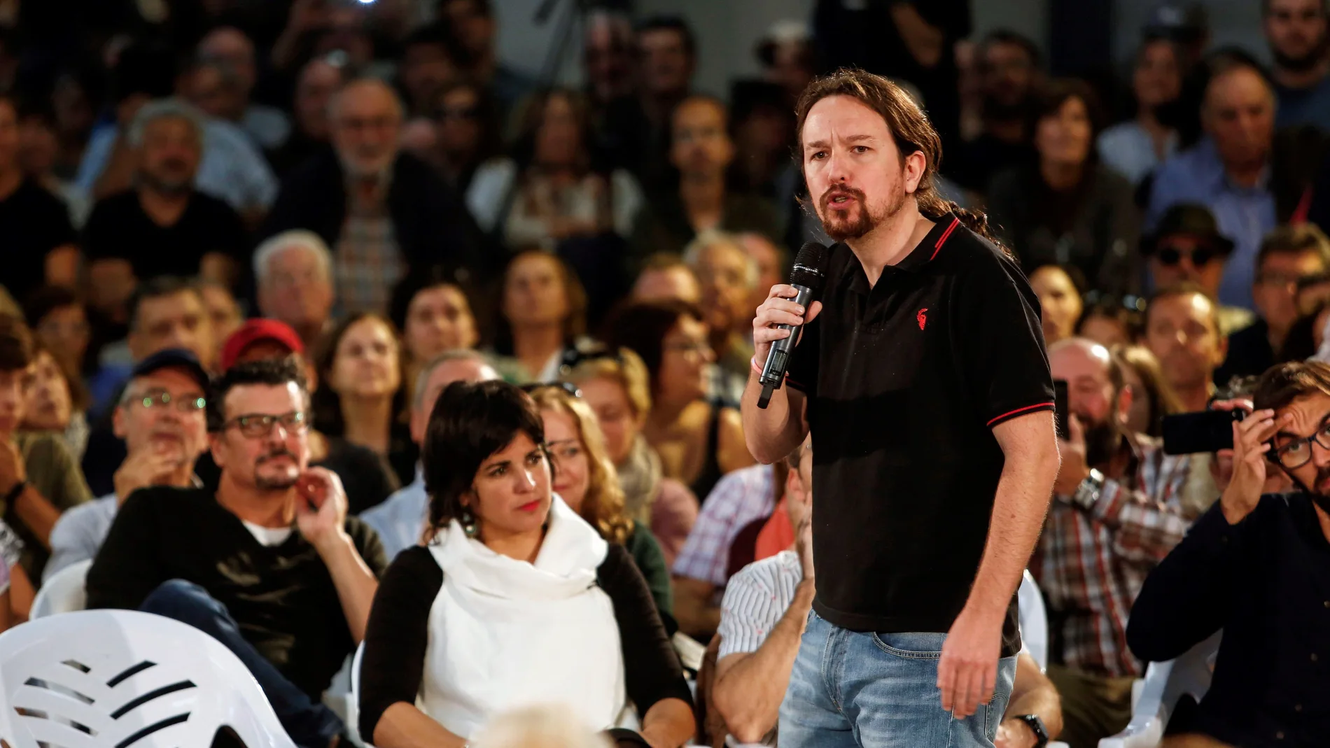 Iglesias: La derecha se está descojonando ante funeral de Estado de Franco