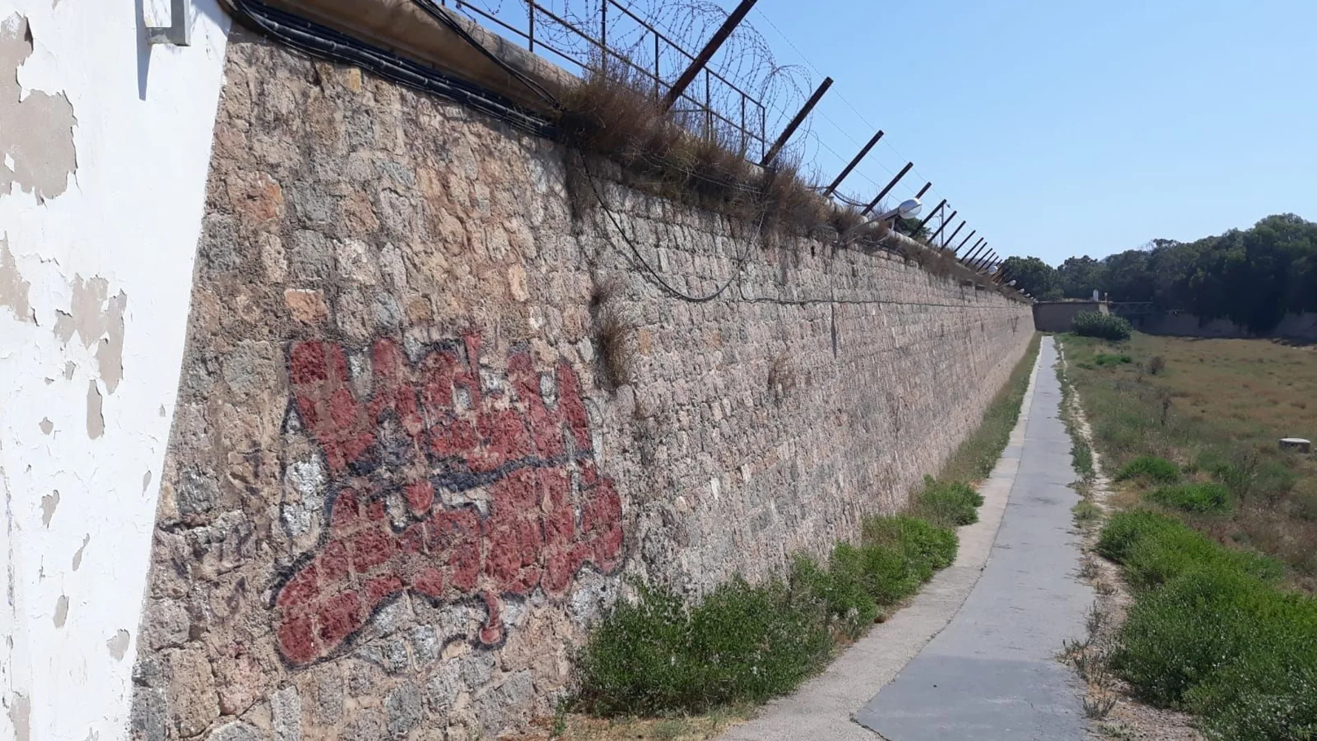 El deterioro de la Muralla es grave y actualmente no se realiza ninguna tarea de conservación