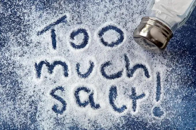 Tomar demasiada sal provoca alzhéimer