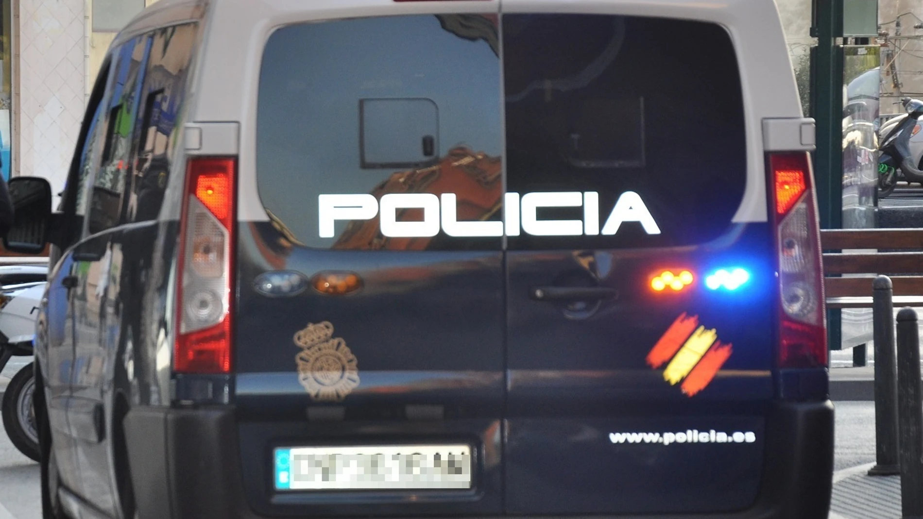 Muere un joven al quedar atrapado en una valla en Lorca