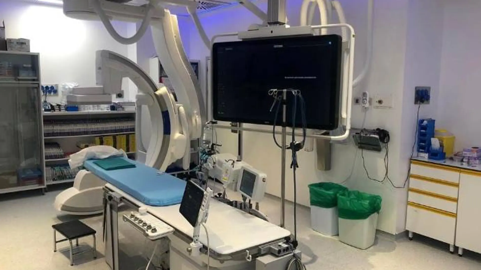 El centro cuenta con un nuevo equipo de angiografía del último nivel tecnológico
