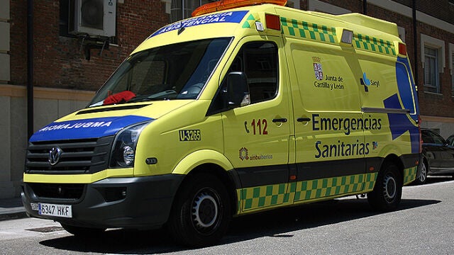 Ambulancia de Sacyl desplazada al lugar de los hechos