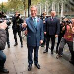 El líder del Partido del Brexit, Nigel Farage, presentó, ayer en Londres, su manifiesto electoral
