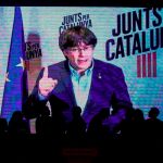 Carles Puigdemont durante su intervención por videoconferencia en el acto de inicio de campaña de JxCat en las últimas elecciones.