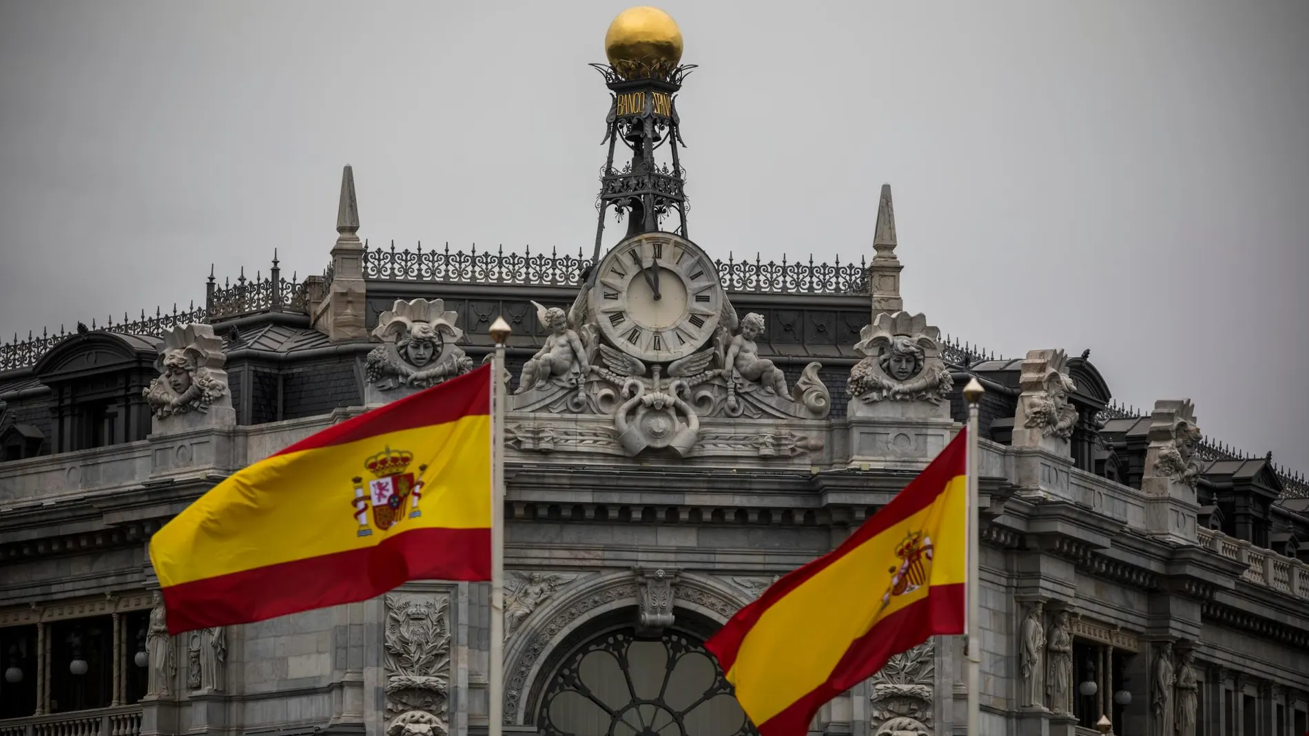 Fachada del Banco de España en Madrid. (Foto: Alberto R. Roldan)