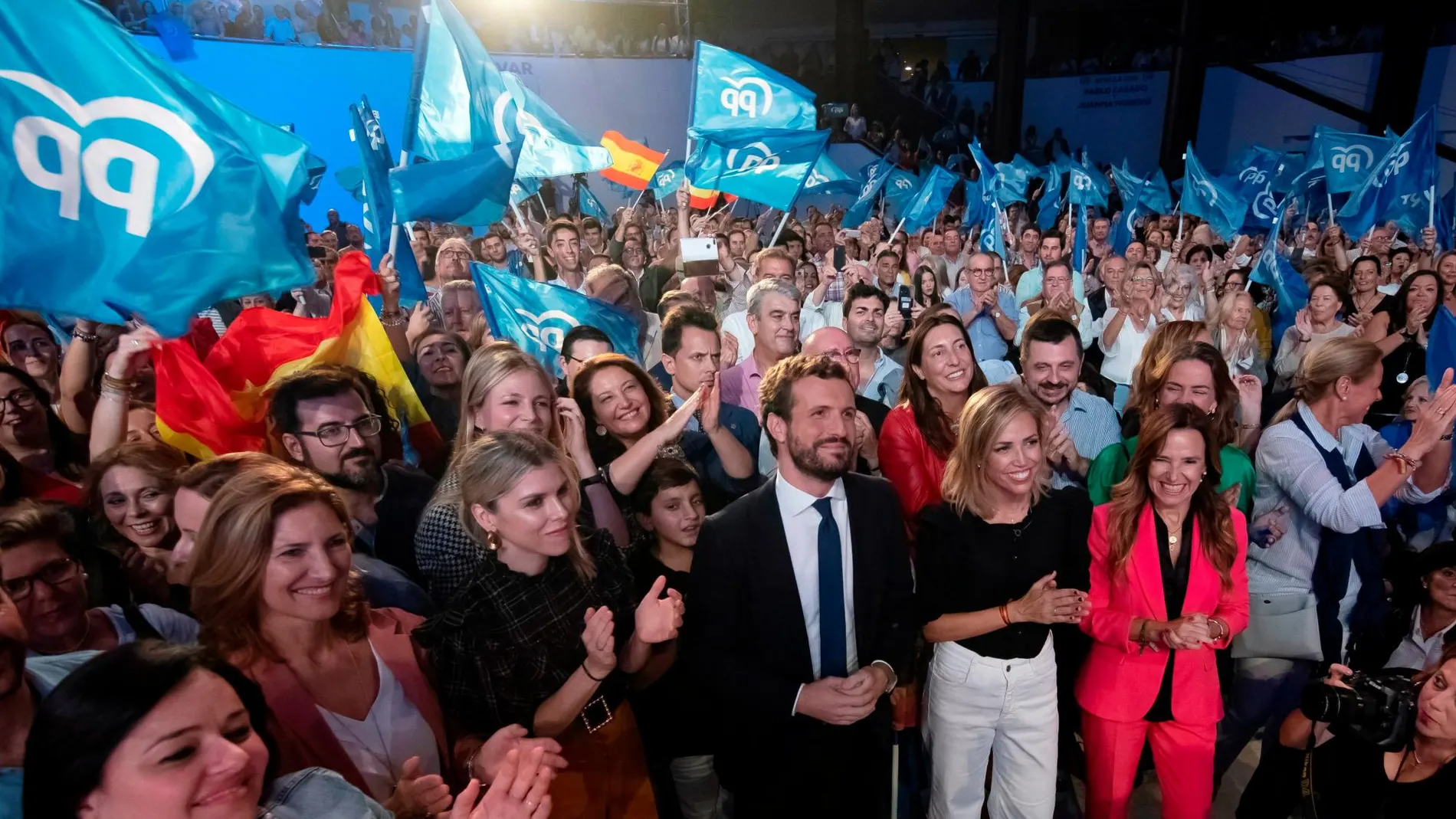Casado llamó de nuevo a aunar el voto en torno al PP, la unión que no lograron con su propuesta de “España Suma” pide que sea el elector quien la haga en las urnas
