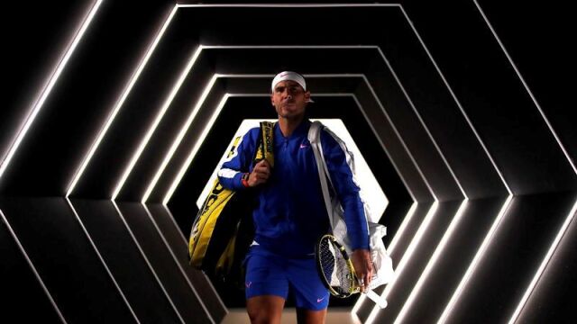 Nadal, antes de un partido en el último torneo en el que compitió, París-Berçy