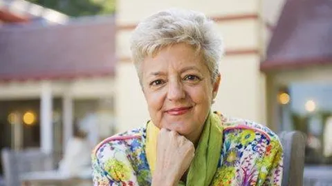 Anna Caballé, Premio Nacional de Historia por un libro sobre Concepción Arenal