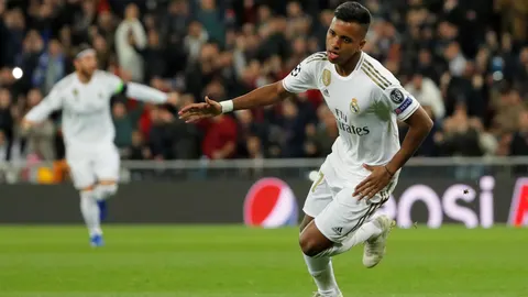 Rodrygo celebra su primer gol al Galatasaray