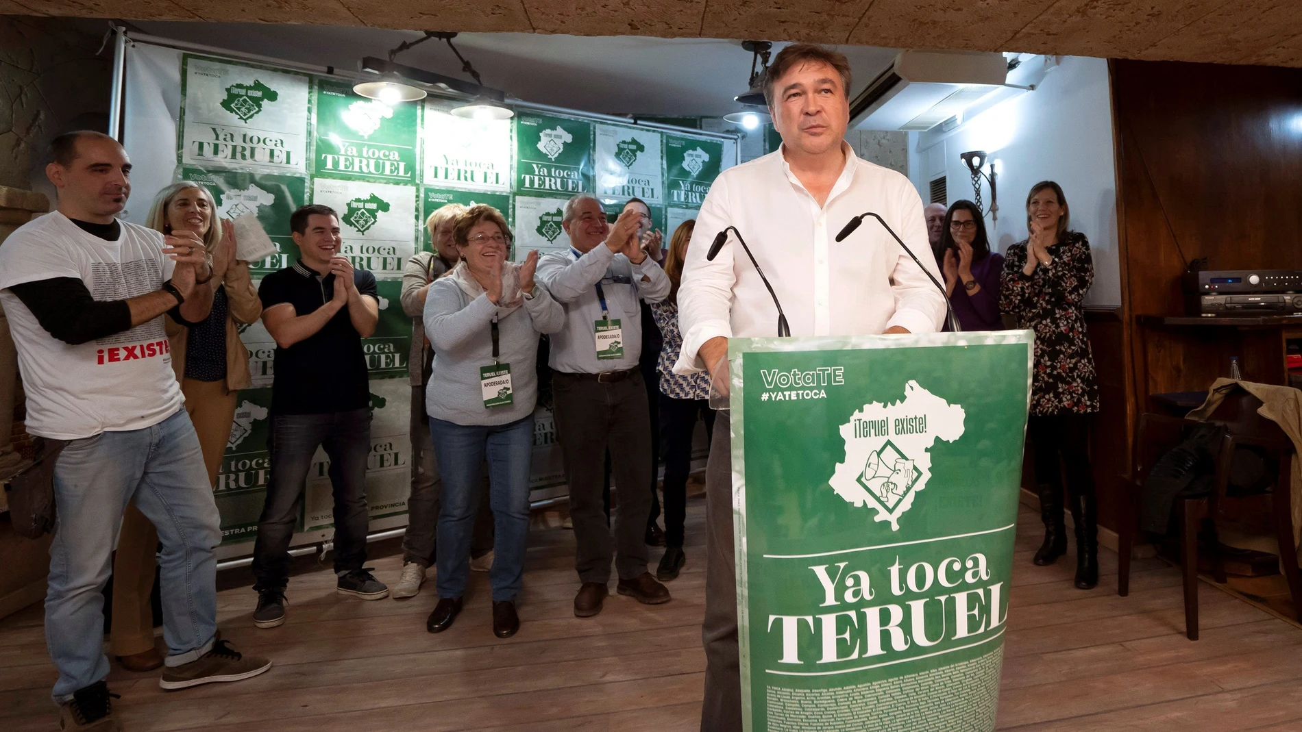 Celebración resultados electorales Teruel Existe