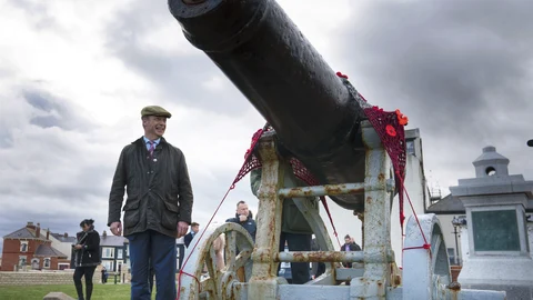 El líder del Partido del Brexit, Nigel Farage, visita el museo militar de Hartlepool (Inglaterra)