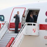 Los Reyes de España, don Felipe y doña Letizia, ponen rumbo a su viaje oficial a Cuba desde el Aeropuerto Adolfo Suárez Madrid-Barajas/Europa Press