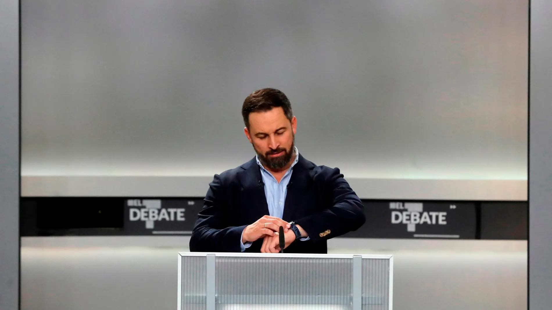 Santiago Abascal durante el debate televisado