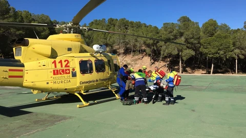 La herida fue trasladada en helicóptero