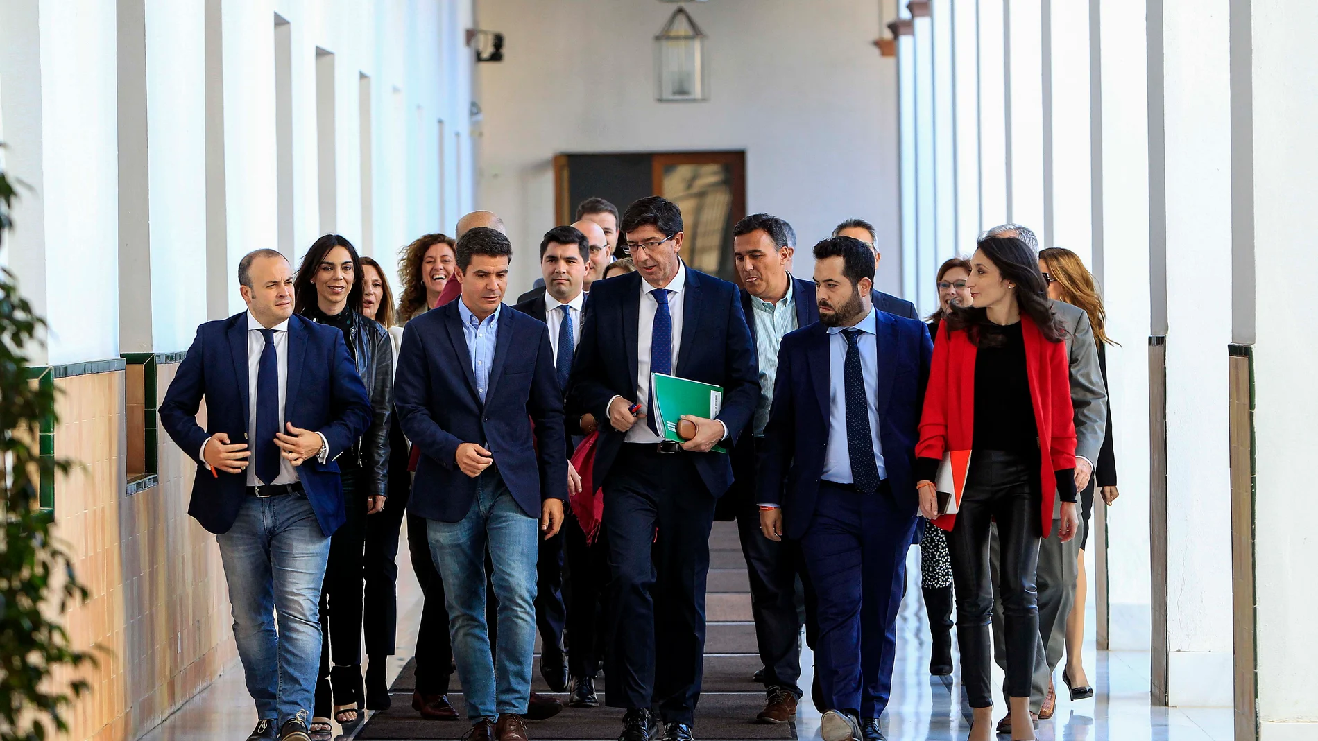 Juan Marín se reunió con su grupo parlamentario tras los resultados de las elecciones generales