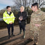 Boris Johnson visitó hoy las zonas afectadas por las inundaciones Stainforth, Doncaster