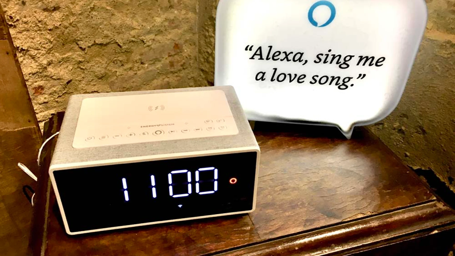 El despertador inteligente de Energy Sistem incorpora el asistente de Alexa para facilitar la dura tarea de levantarse cada mañana.