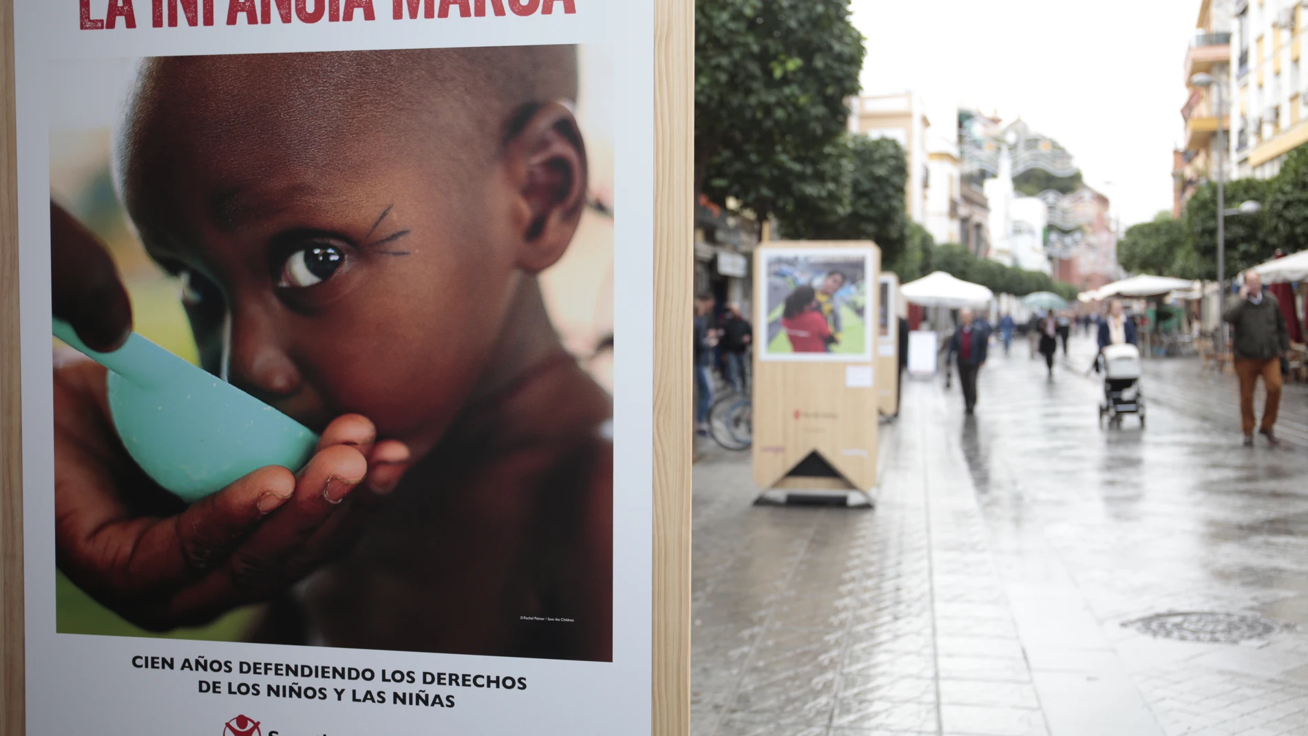 Exposición de la ONG "Save the Children"
