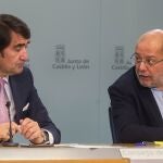 El vicepresidente y portavoz de la Junta, Francisco Igea, y Suárez-Quiñones, ambos titulares de las consejerías