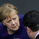 La canciller alemana, Angela Merkel, durante el debate celebrado ayer en el Bundestag