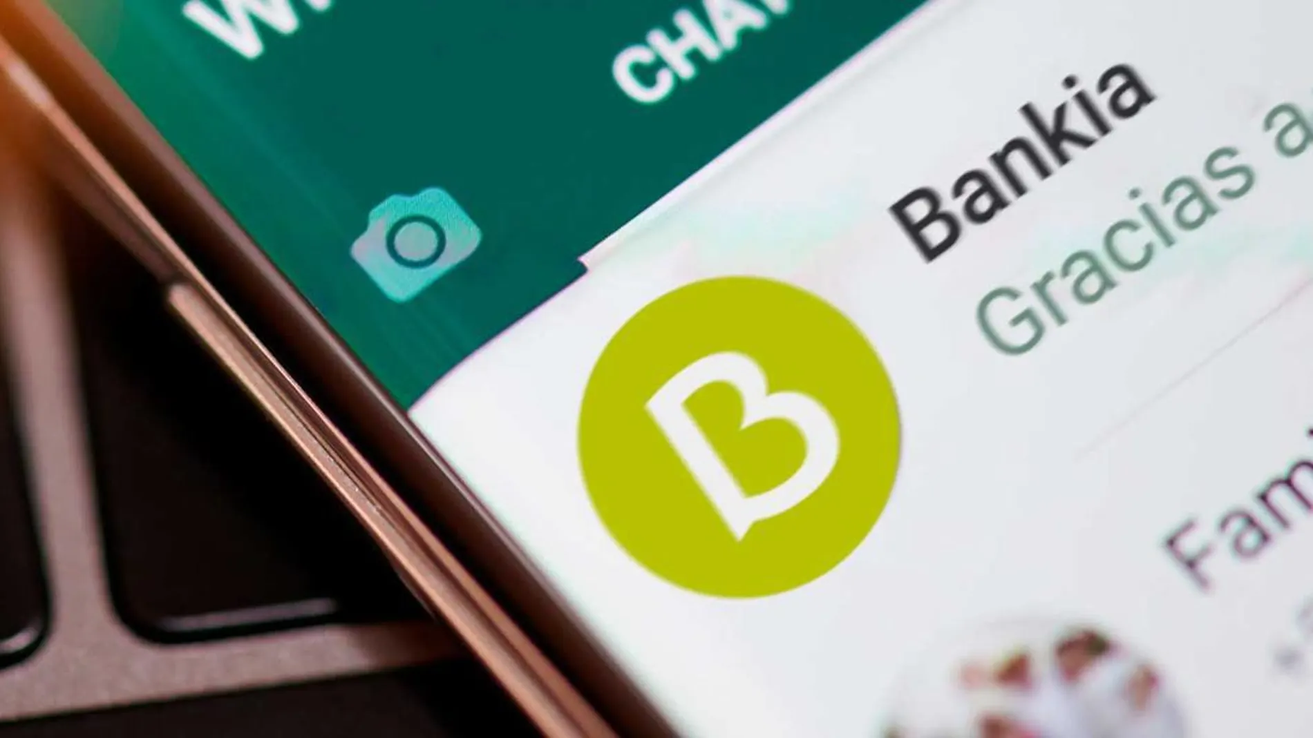 El SMS enviado por Bankia avisa del bloqueo de su cuenta