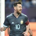 Leo Messi celebrando su gol ante Brasil
