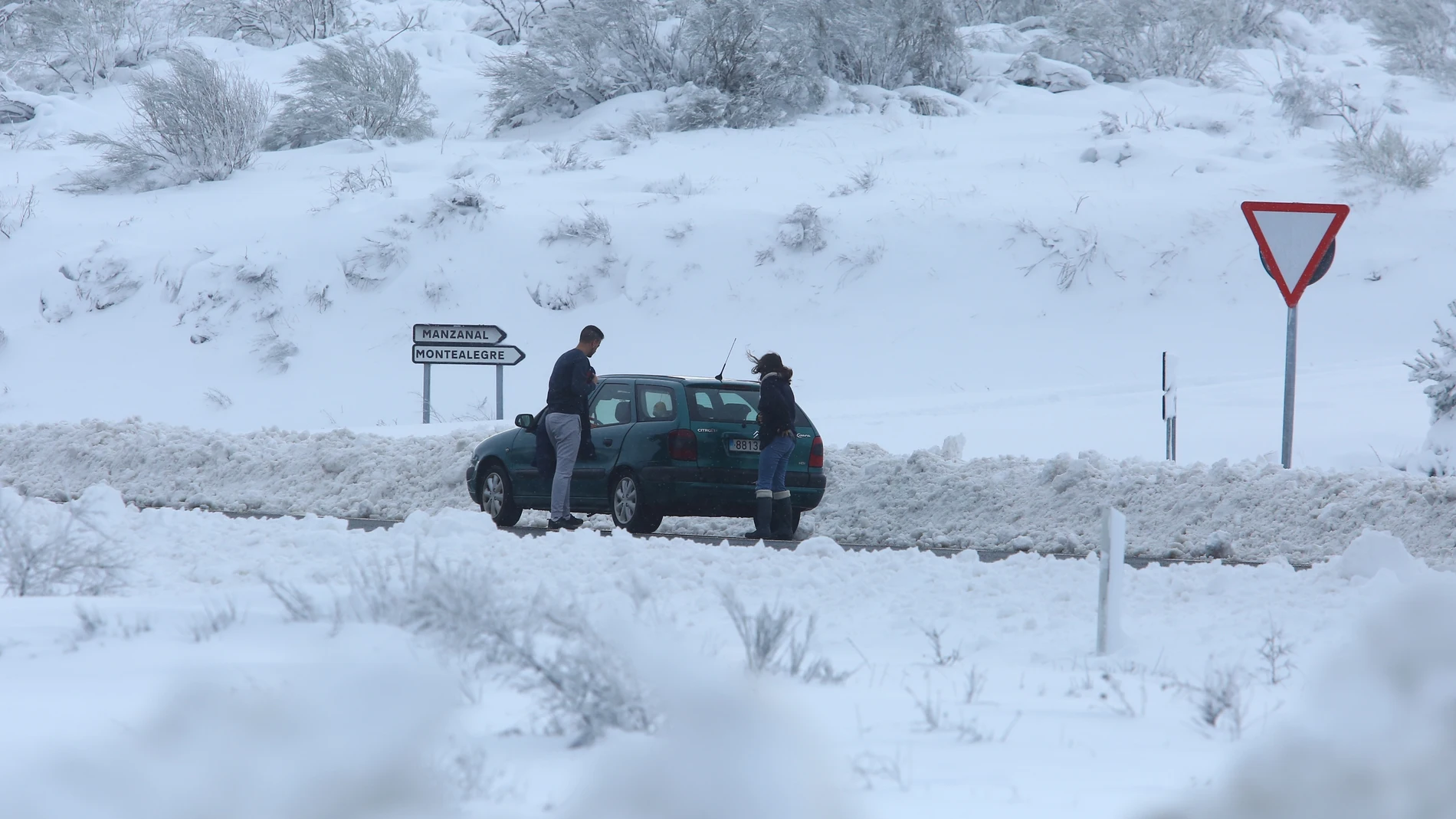 Nieve en el puerto del Manzanal en León
