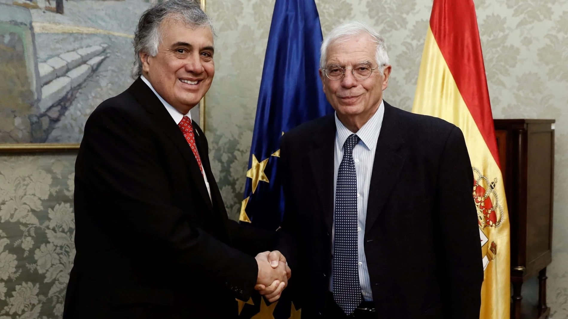 Bolivia.- El embajador de Bolivia en España renuncia al cargo en plena crisis política
