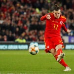 Bale ganó con Gales y vuelve a Madrid