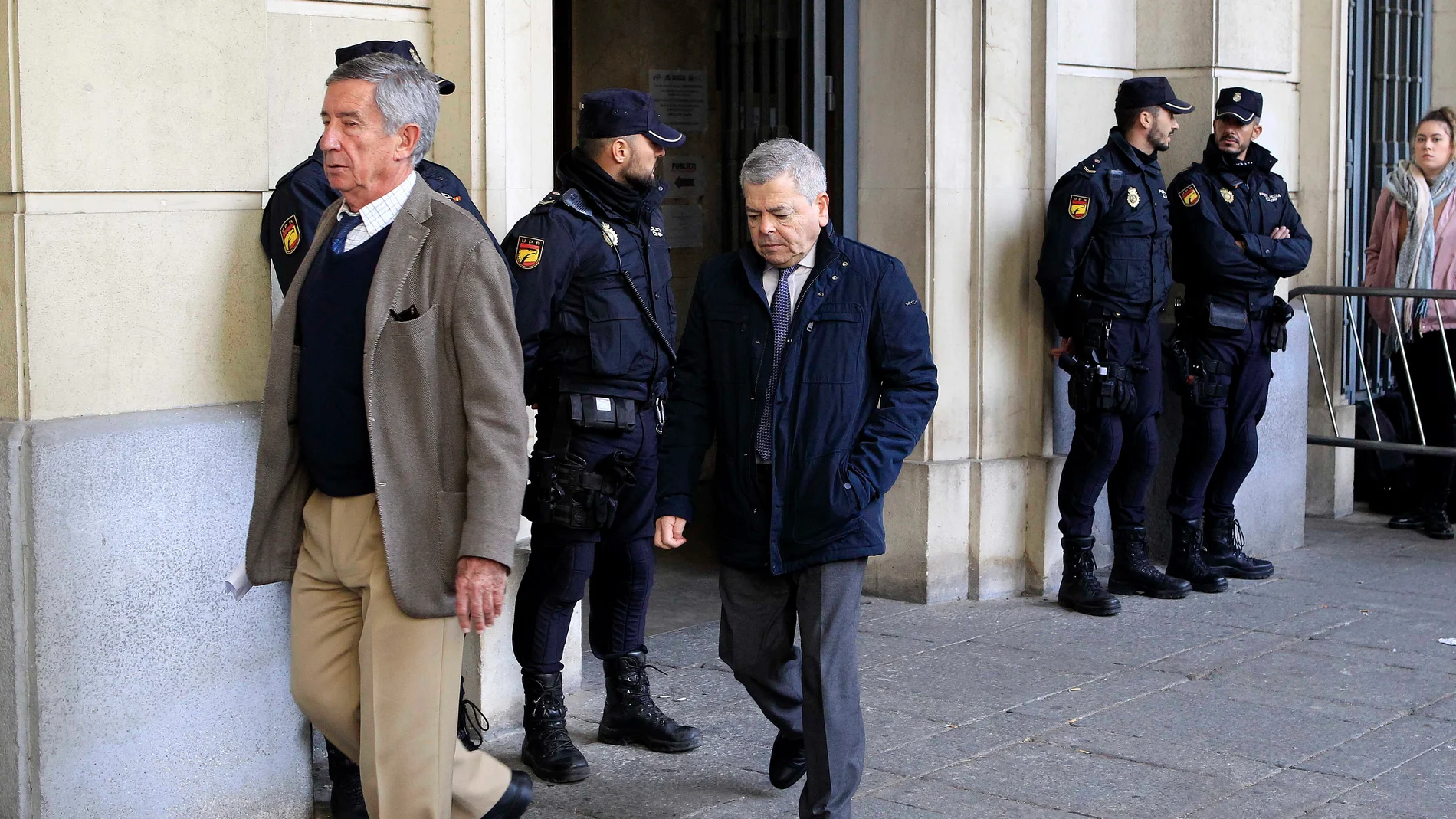 El ex viceconsejero de Empleo Agustín Barberá ha sido condenado a 7 años y 1 día de prisión, e inhabilitación absoluta de 18 años y un día.