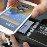 Pagar con el móvil es más seguro que hacerlo con monedas o billetes