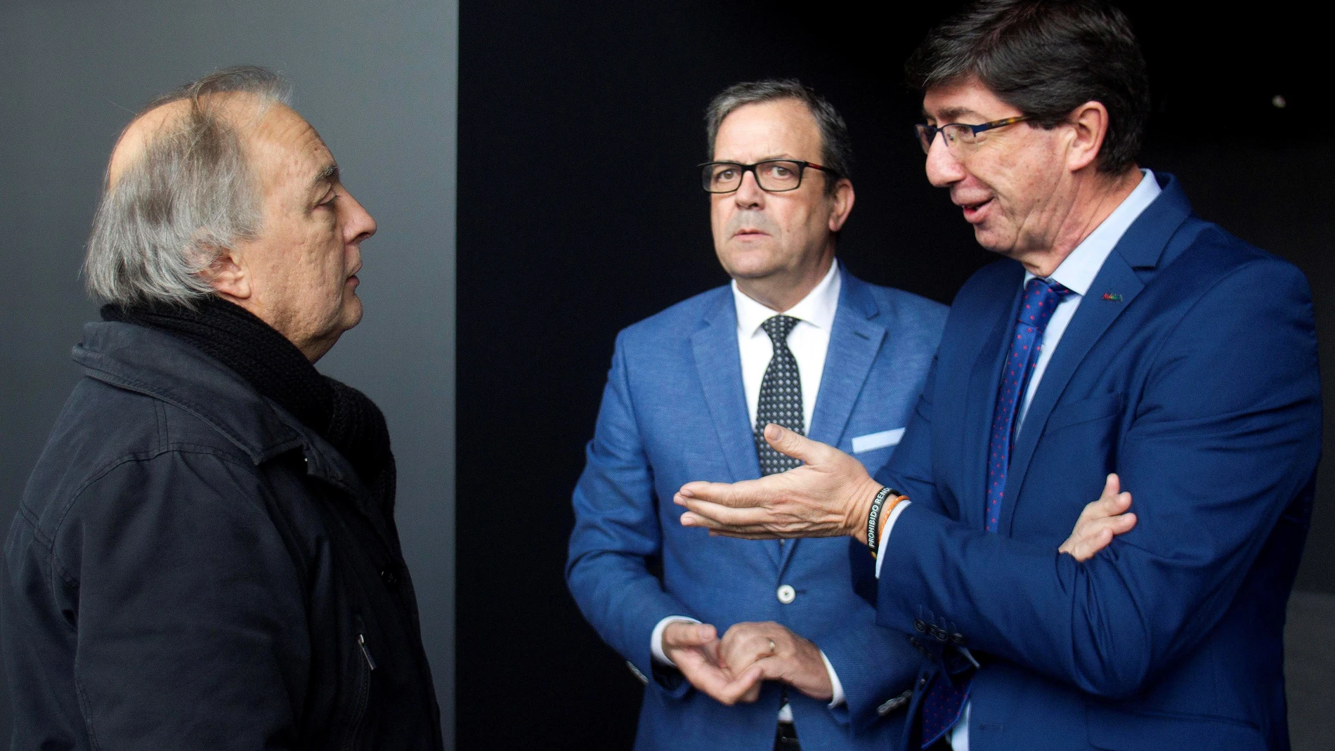 El vicepresidente de la Junta de Andalucía, Juan Marín, durante la visita a la localidad portuguesa de Sabrosa