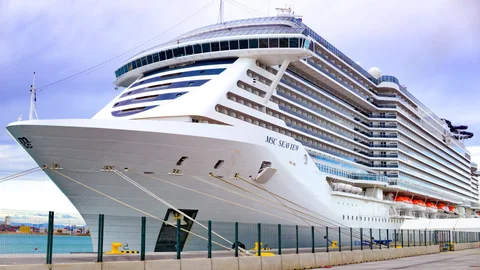 Un barco trasladará desde Palma de Mallorca a Valencia a los estudiantes que hayan dado negativo