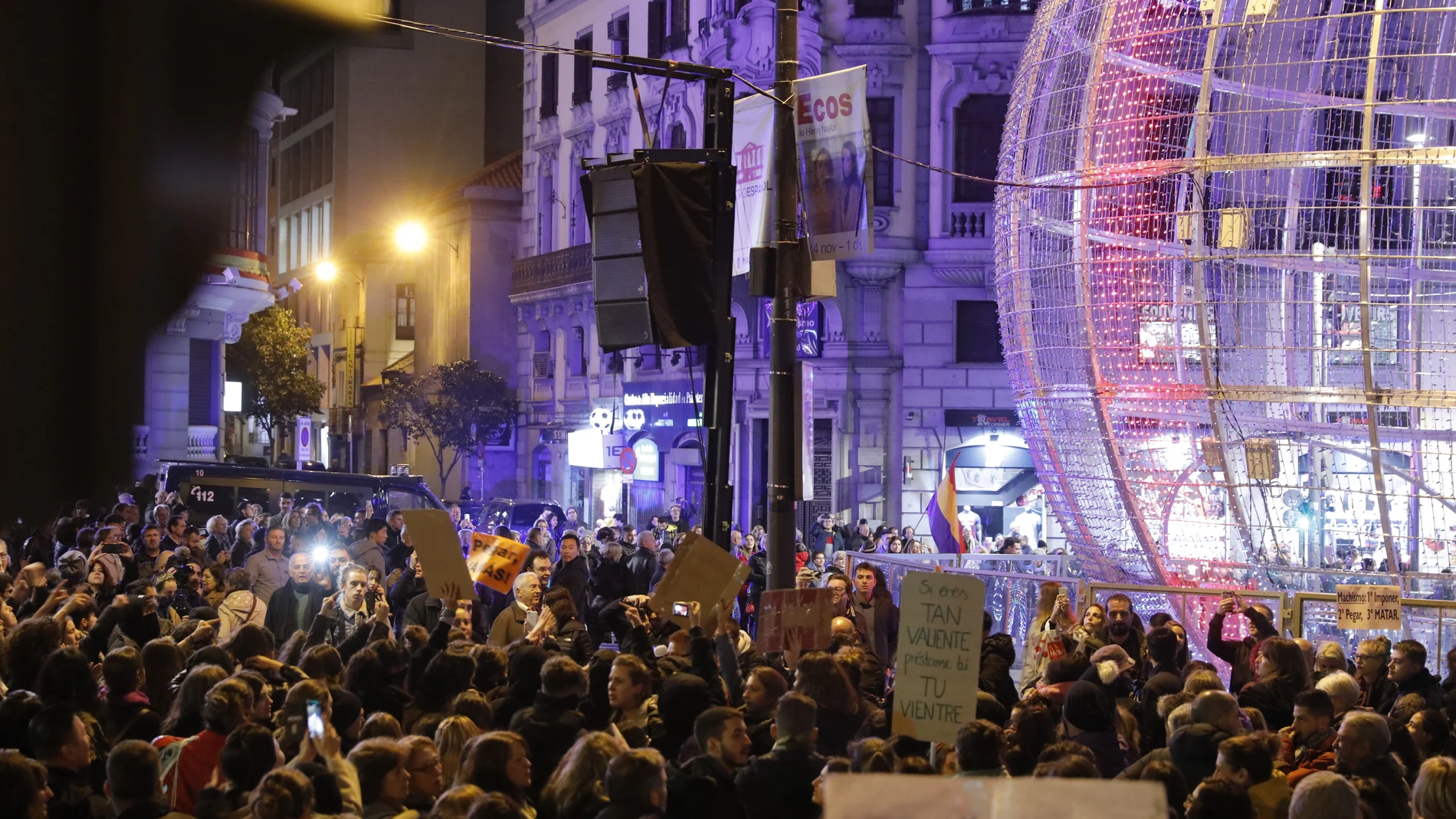 Disturbios durante la manifestación contra la violencia de género en Madrid