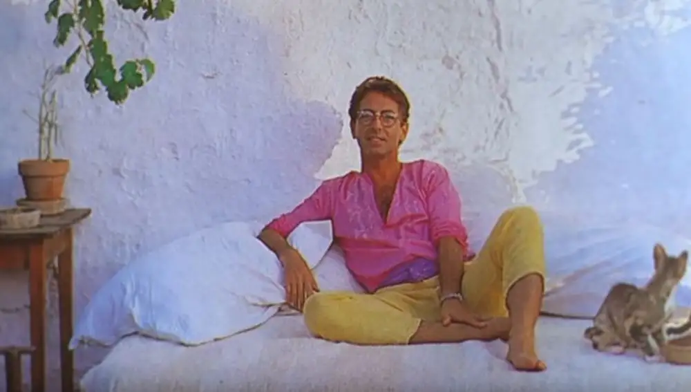 Carlos Martorell en su casa de Ibiza