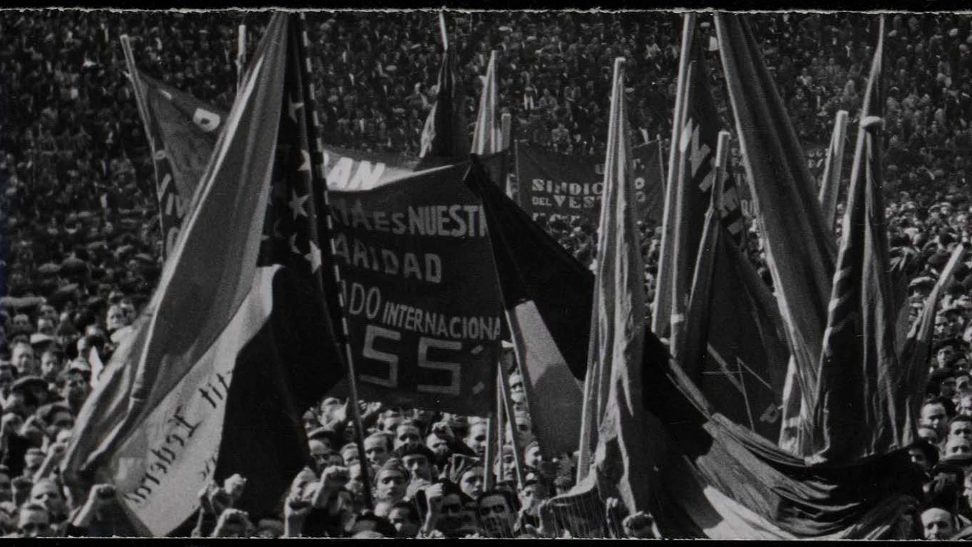 Actos de unificación del Frente Popular en la Monumental de Barcelona (1936)