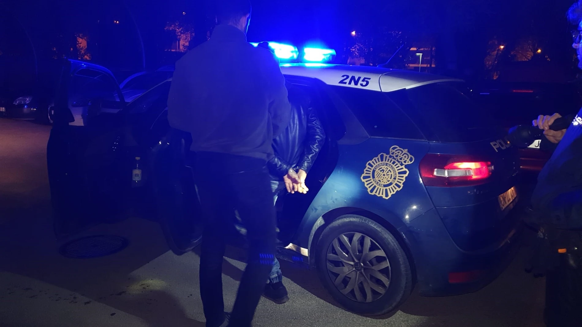 Sucesos.- Dos detenidos por un robo con fuerza en un vehículo en Palma