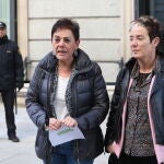 (I-D) La portavoz de EH Bildu en el Congreso, Mertxe Aizpurua y la diputada de EH Bildu, Bel Pozueta, a su llegada a la sesión de constitución de las Cortes para la XIV Legislatura en el Congreso de los Diputados, Madrid (España), a 3 de diciembre de 2019.03 diciembre 2019, CONGRESO, CORTES, LEGISLATURA, GOBIERNO, XIV, CORTES GENERALES. Marta Fernández Jara / Europa Press03/12/2019