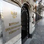 Embajada rusa en Berlín. Dos de sus diplomáticos han sido expulsados hoy