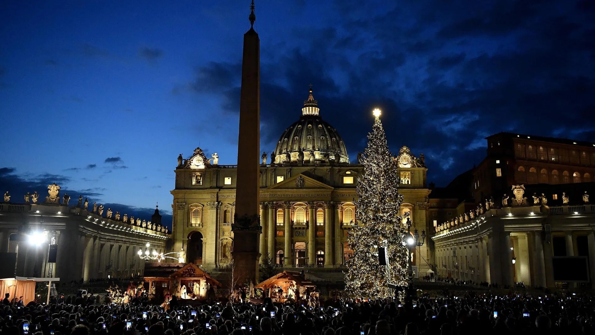 Christmas tree and nativity scene lighting ceremony in the Vatican