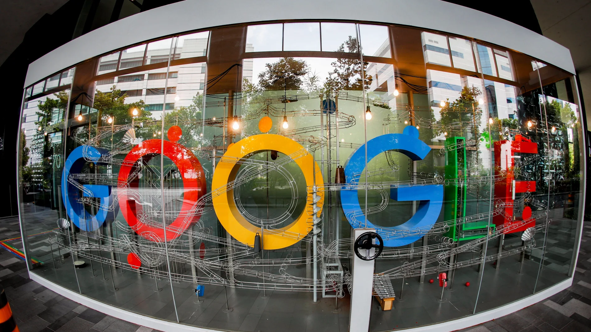 Google bans political advertising in Singapore